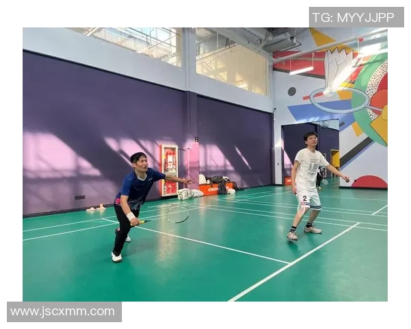 杨强独家分享羽毛球技巧与心得助你提升球技的全面指南